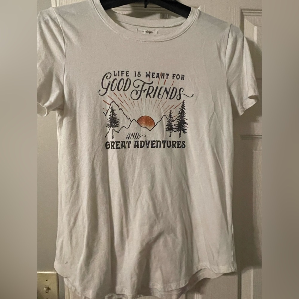 XS Graphic Tee Maurices